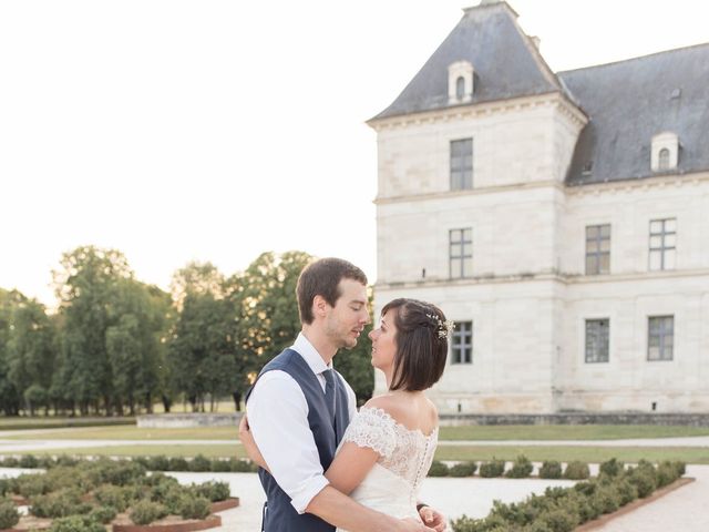 Le mariage de Mathias et Alison à Semur-en-Auxois, Côte d&apos;Or 26
