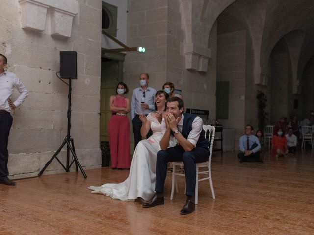 Le mariage de Mathias et Alison à Semur-en-Auxois, Côte d&apos;Or 33