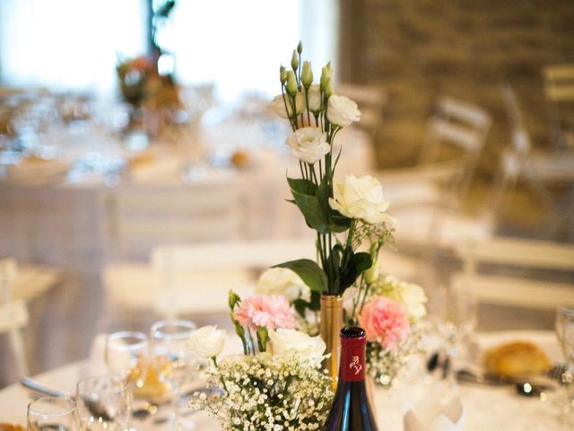 Le mariage de Yoann et Emilie à Maillane, Bouches-du-Rhône 18