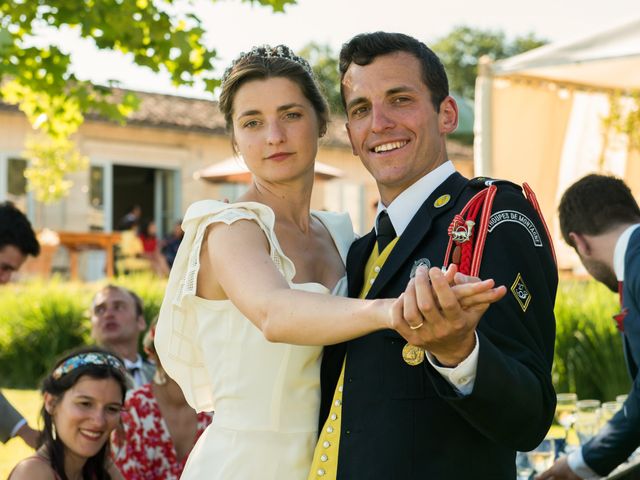 Le mariage de Paul Henri et Elvire à Saint-Léon, Gironde 15