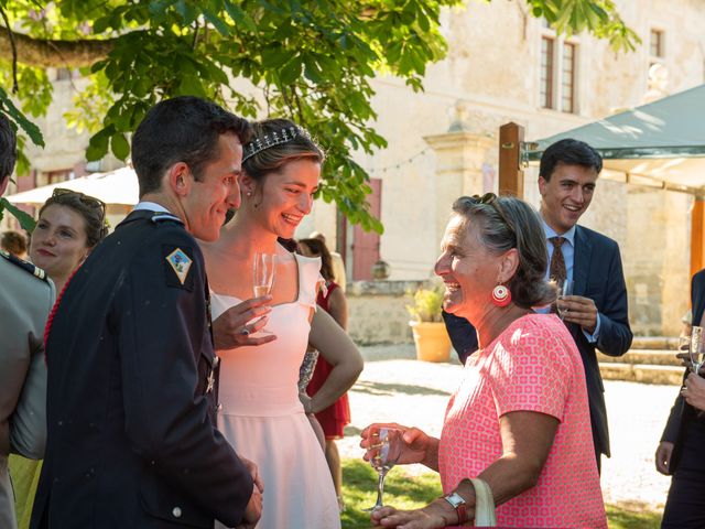 Le mariage de Paul Henri et Elvire à Saint-Léon, Gironde 22