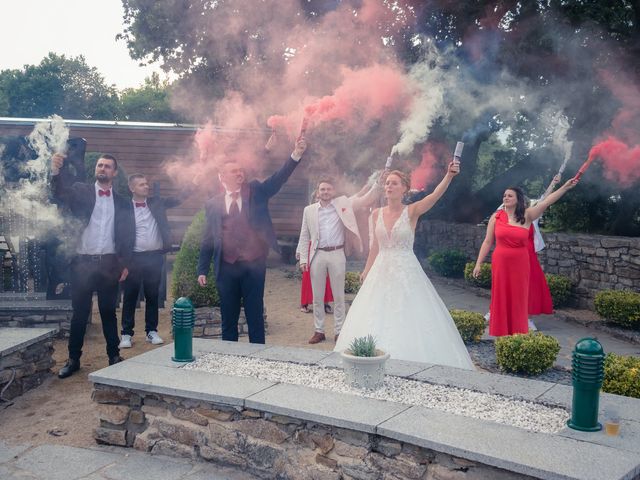 Le mariage de Corentin et Julie à Quimper, Finistère 32