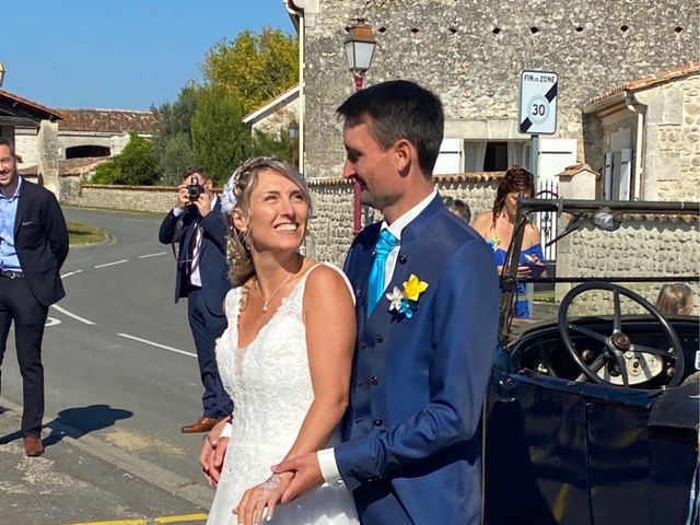 Le mariage de Loic et Mathilde à Jurignac, Charente 6