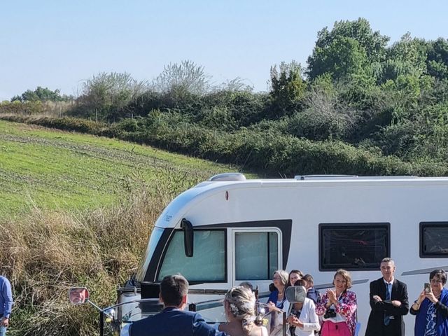 Le mariage de Loic et Mathilde à Jurignac, Charente 9