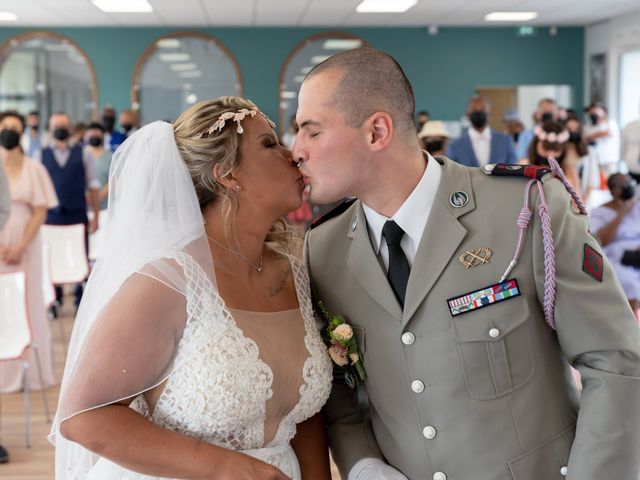 Le mariage de Boris et Elodie à Saint-Yrieix-sur-Charente, Charente 13