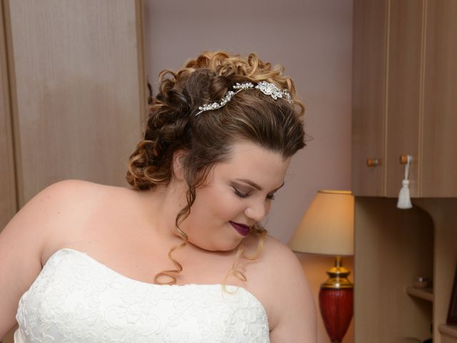 Le mariage de Gaëlle et Nicolas à Saint-Saturnin-lès-Avignon, Vaucluse 13