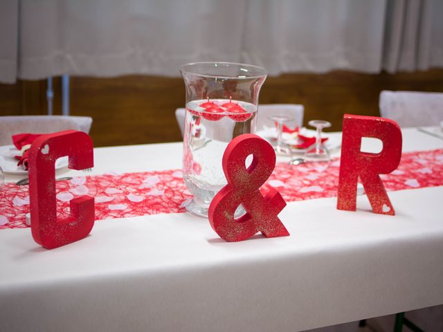 Le mariage de Romain et Clotilde à Noyon, Oise 44