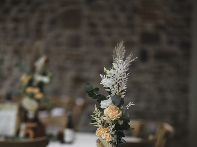 Le mariage de Anthony et Charlotte à Lantignié, Rhône 38
