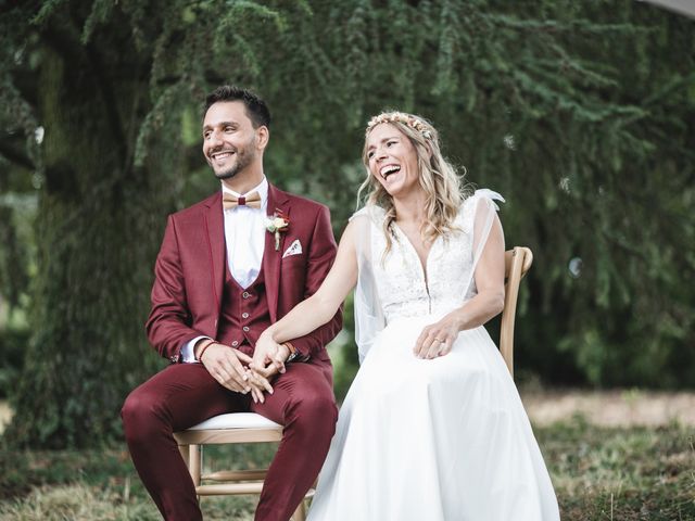 Le mariage de Anthony et Charlotte à Lantignié, Rhône 41