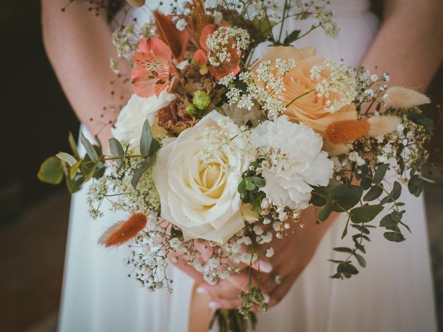Le mariage de Florent et Charlotte à Cordelle, Loire 22