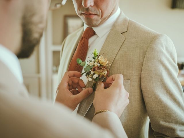 Le mariage de Florent et Charlotte à Cordelle, Loire 31
