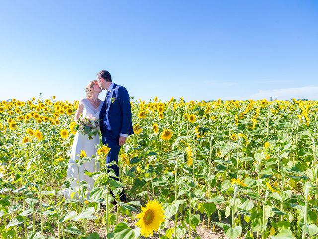 Le mariage de Yvan et Annelise à Benon, Charente Maritime 58