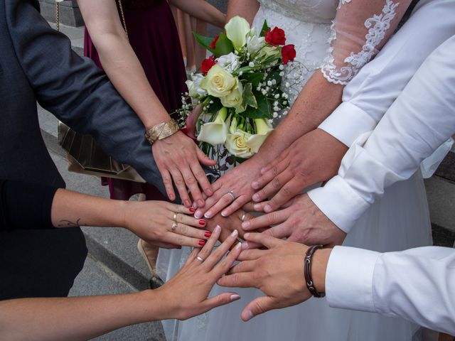 Le mariage de Arnaud et Flavie à Vimoutiers, Orne 27