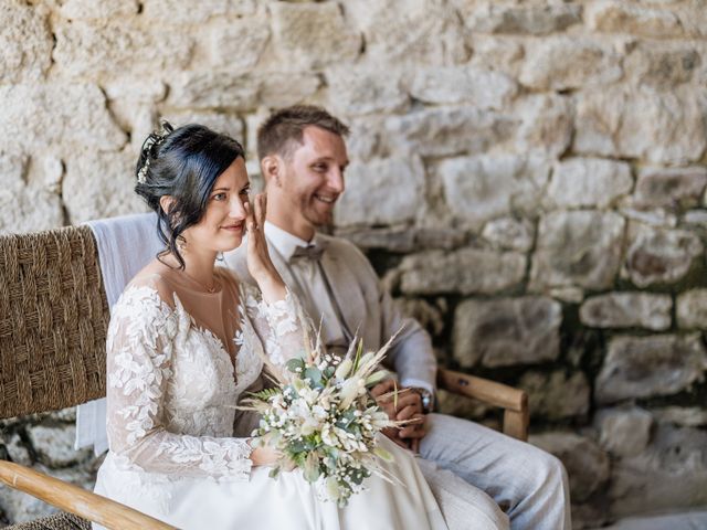 Le mariage de Matthieu et Marie à Riec-sur-Bélon, Finistère 32