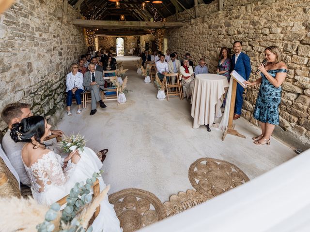 Le mariage de Matthieu et Marie à Riec-sur-Bélon, Finistère 35