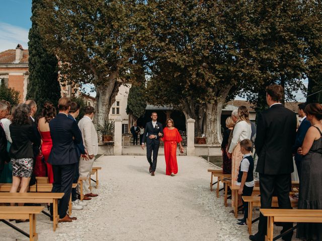 Le mariage de Alexandre et Marine à Tarascon, Bouches-du-Rhône 32