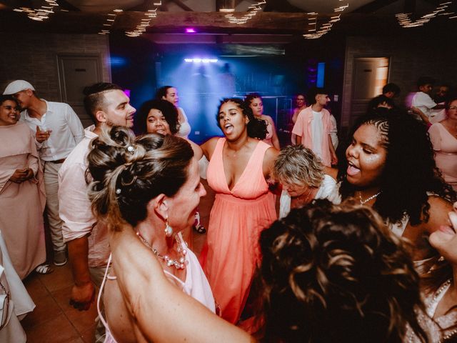 Le mariage de Fabrice et Mélissa à Saint-Étienne-des-Oullières, Rhône 180