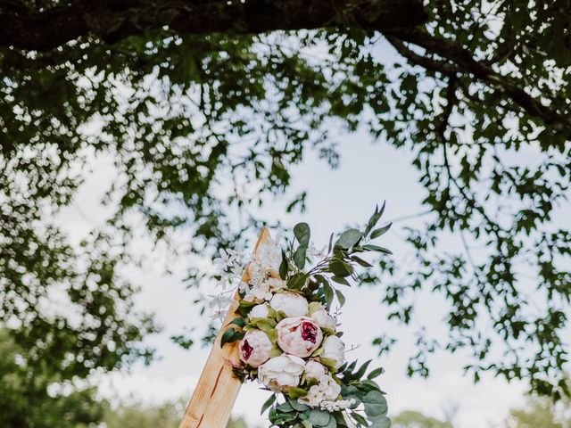 Le mariage de Maximiano et Kathlyn à Fresneaux-Montchevreuil, Oise 4