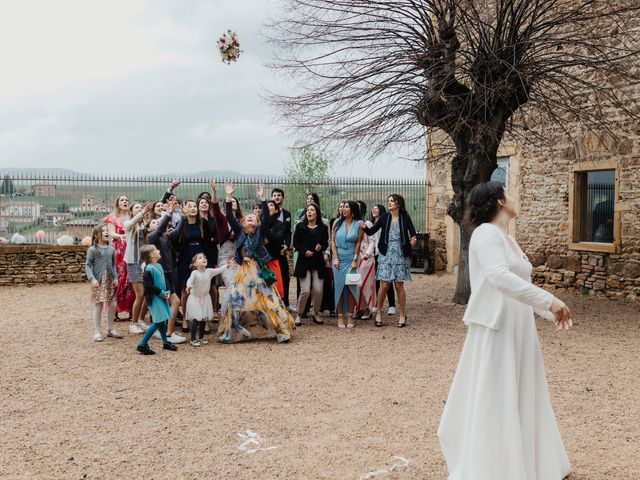 Le mariage de Valentin et Anabelle à Val d'Oingt, Rhône 5