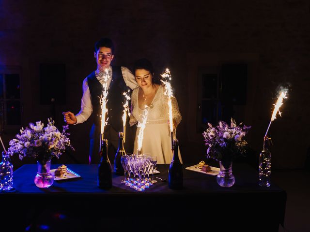 Le mariage de Valentin et Anabelle à Val d'Oingt, Rhône 10