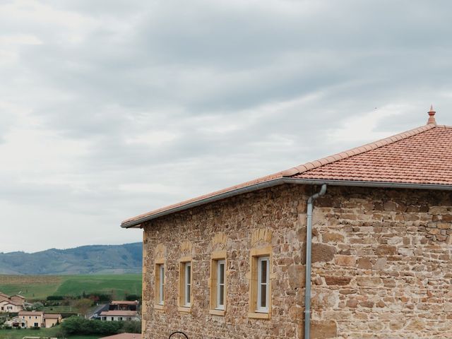 Le mariage de Valentin et Anabelle à Val d'Oingt, Rhône 13