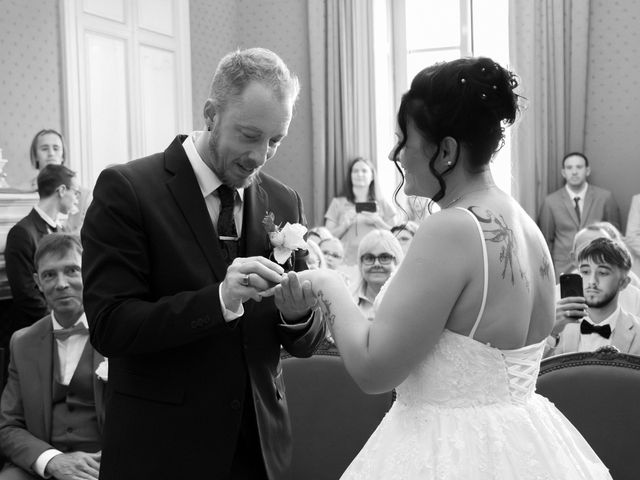 Le mariage de Christophe et Sindy à Les Ponts-de-Cé, Maine et Loire 35