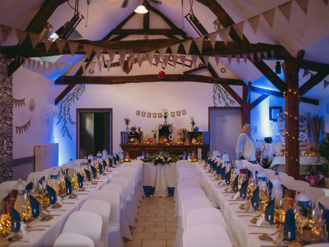 Le mariage de Christophe et Sindy à Les Ponts-de-Cé, Maine et Loire 53