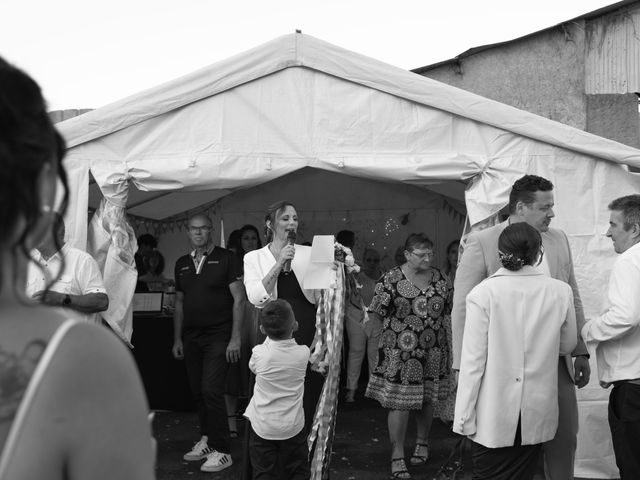 Le mariage de Christophe et Sindy à Les Ponts-de-Cé, Maine et Loire 54