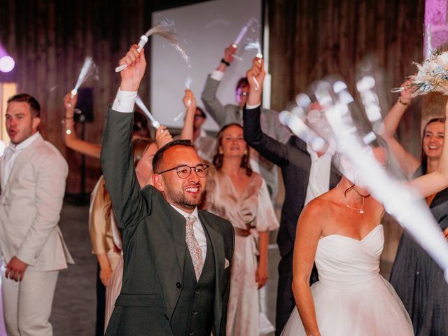 Le mariage de Benjamin et Lucie à Fougères, Ille et Vilaine 77