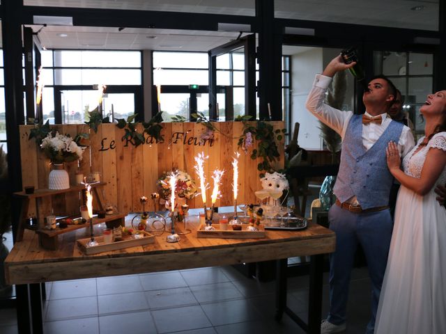 Le mariage de Damien et Angélique à Sigournais, Vendée 89