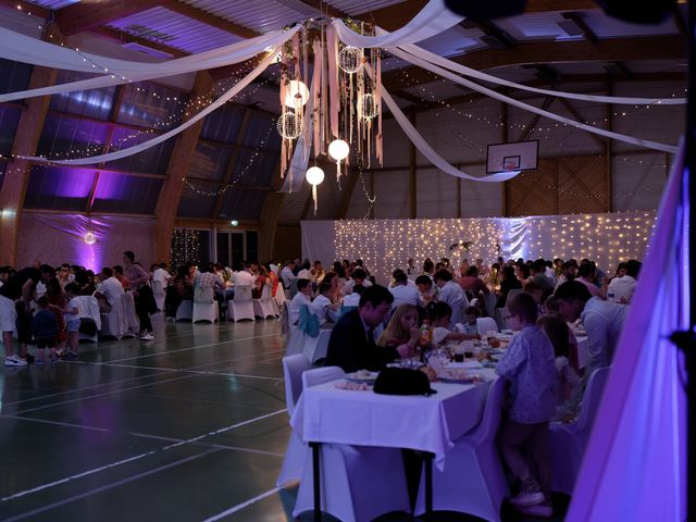 Le mariage de Loïc et Gwenaelle à Noroy-le-Bourg, Haute-Saône 39
