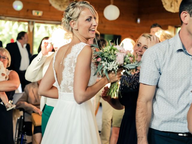 Le mariage de Julien et Cindy à Saint-Venant, Pas-de-Calais 184