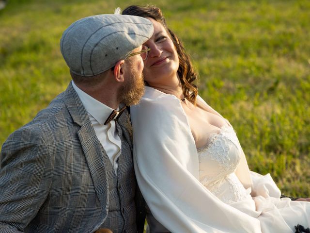 Le mariage de Stéphanie et Emmanuel à Moyon, Manche 6