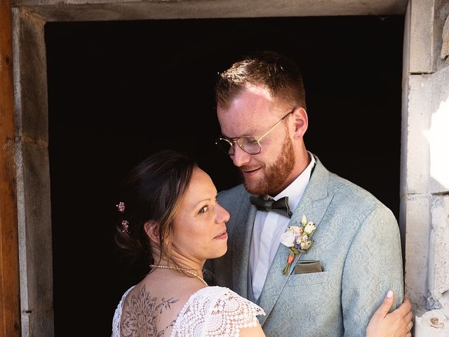 Le mariage de Cyril et Virginie à Saint-Pierre-Lafeuille, Lot 1