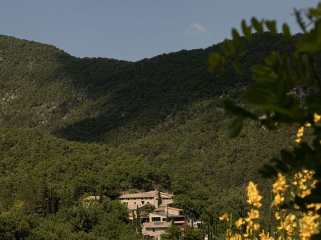 Le mariage de Thibault et Emilie à Nyons, Drôme 3