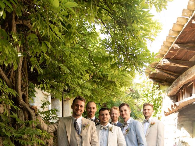 Le mariage de Thibault et Emilie à Nyons, Drôme 10