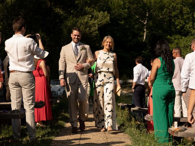 Le mariage de Thibault et Emilie à Nyons, Drôme 31