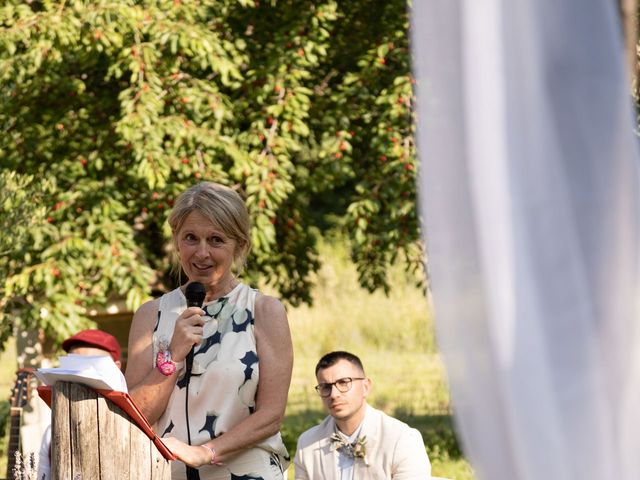 Le mariage de Thibault et Emilie à Nyons, Drôme 50