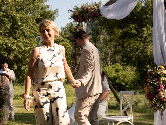 Le mariage de Thibault et Emilie à Nyons, Drôme 51