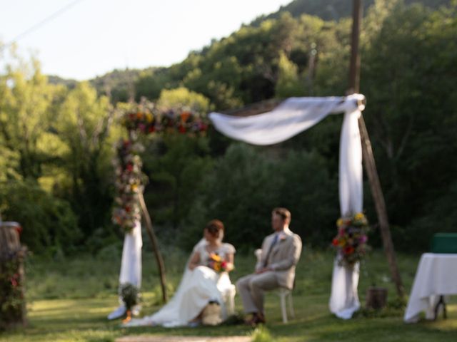 Le mariage de Thibault et Emilie à Nyons, Drôme 57