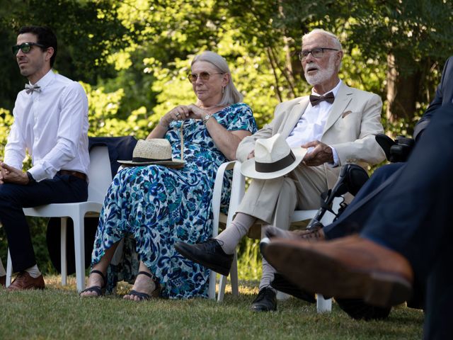 Le mariage de Thibault et Emilie à Nyons, Drôme 59