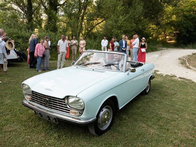 Le mariage de Thibault et Emilie à Nyons, Drôme 72