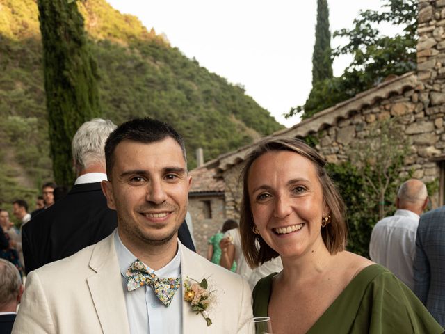 Le mariage de Thibault et Emilie à Nyons, Drôme 112
