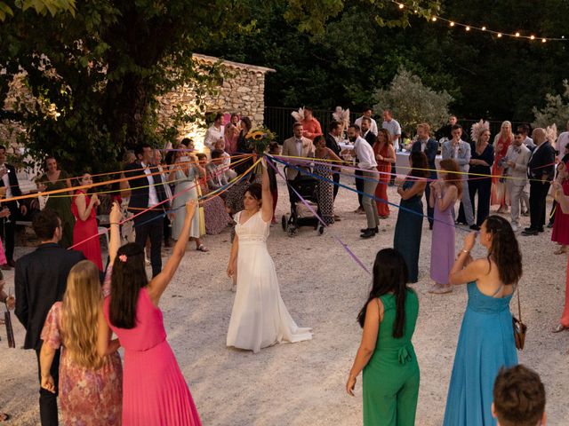 Le mariage de Thibault et Emilie à Nyons, Drôme 117