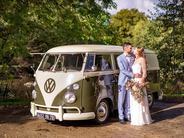 Le mariage de Nicolas et Sarah à Le Puy-Saint-Bonnet, Maine et Loire 1