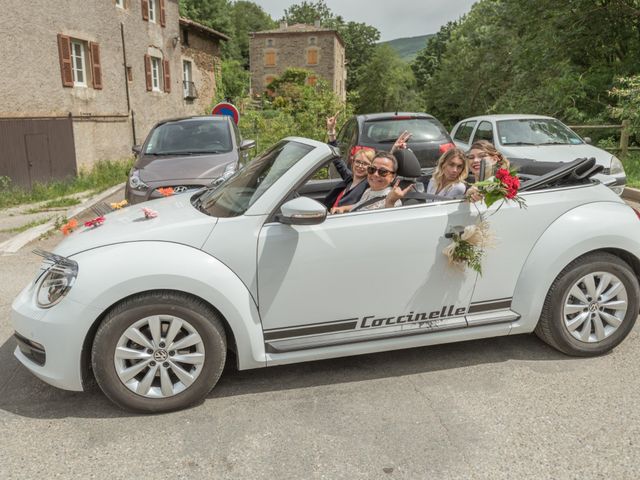 Le mariage de Romain et Julie à Sainte-Croix-en-Jarez, Loire 5