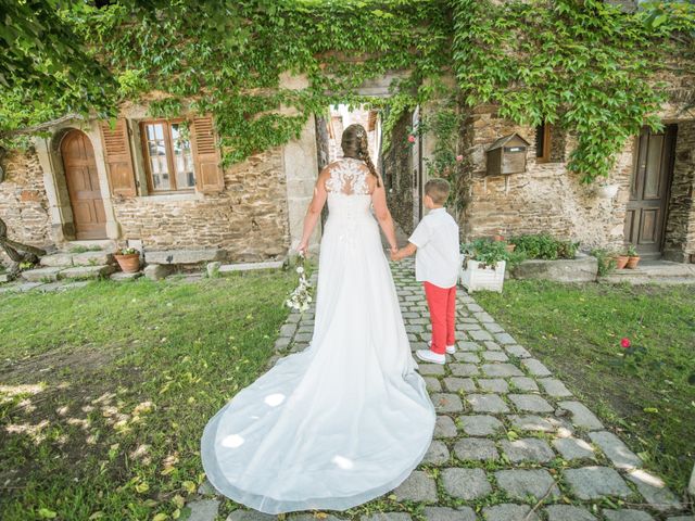 Le mariage de Romain et Julie à Sainte-Croix-en-Jarez, Loire 14