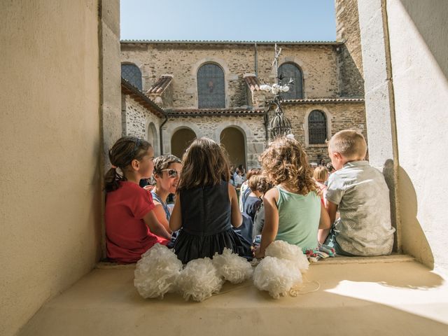 Le mariage de Romain et Julie à Sainte-Croix-en-Jarez, Loire 19