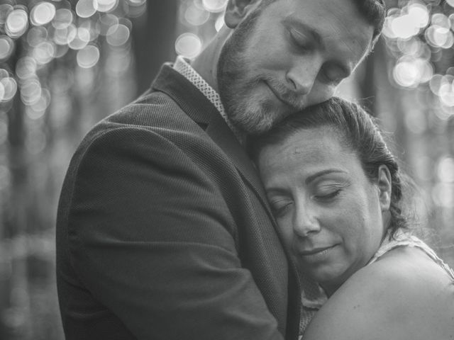 Le mariage de Romain et Julie à Sainte-Croix-en-Jarez, Loire 33