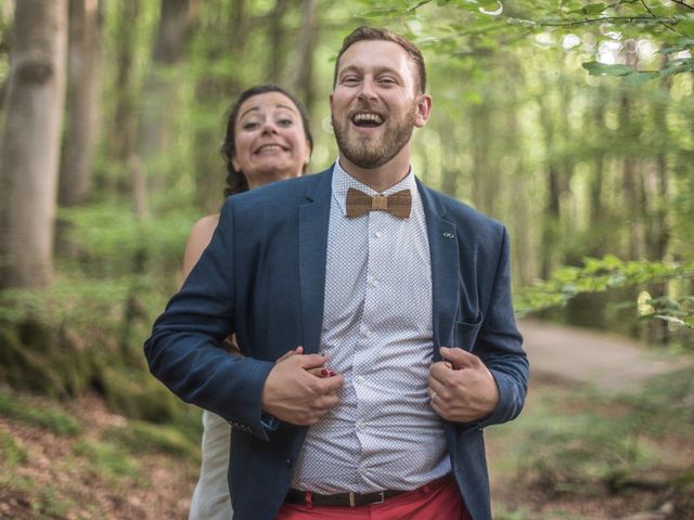 Le mariage de Romain et Julie à Sainte-Croix-en-Jarez, Loire 35